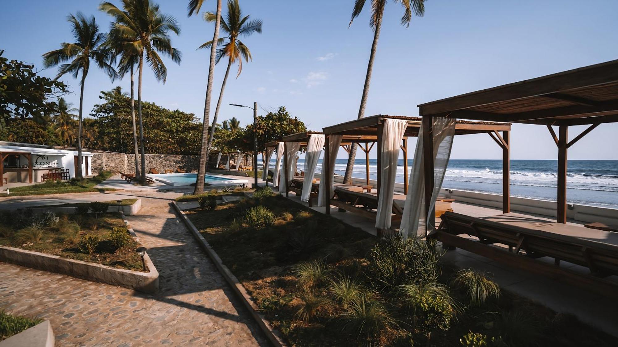 Coco Surf Tropical Village لا ليبرتاد المظهر الخارجي الصورة