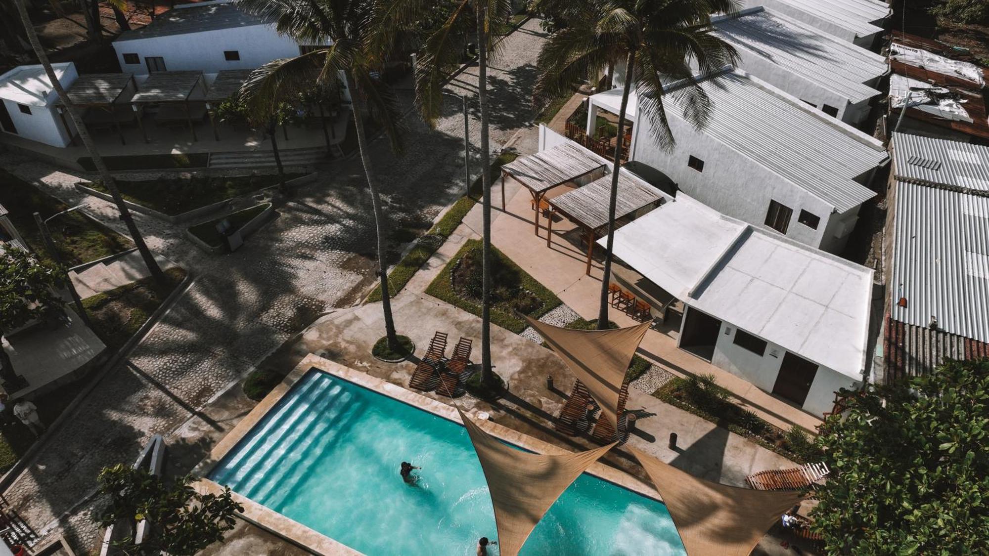 Coco Surf Tropical Village لا ليبرتاد المظهر الخارجي الصورة